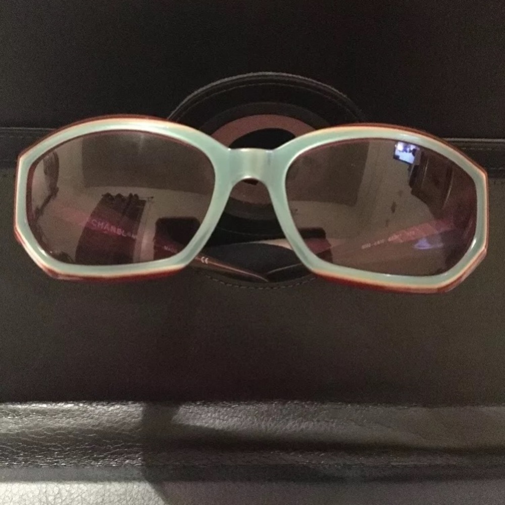 Authentic Chanel Sunglasses🕶Vintage!!!